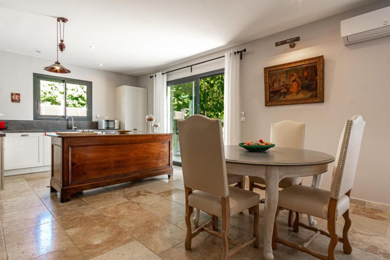 La Verdiere - Contemporary House With Garden And Private Pool LʼIsle-sur-la-Sorgue Exterior foto
