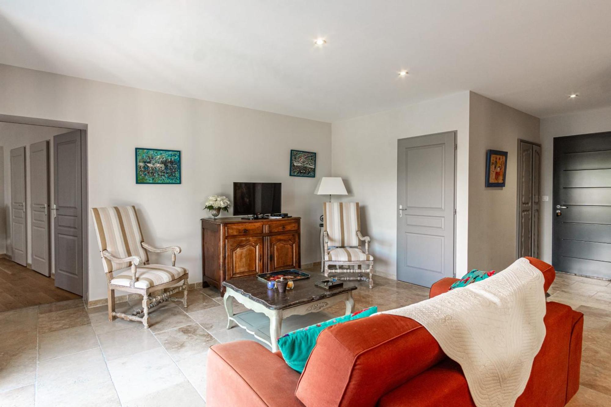 La Verdiere - Contemporary House With Garden And Private Pool LʼIsle-sur-la-Sorgue Exterior foto